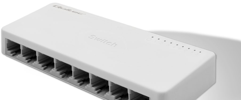 switch 8portni qoltec